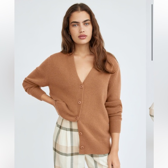Wilfred Sweaters - Aritzia “ Parco” cashmere cardigan